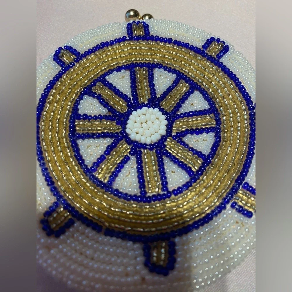 Vintage 1980s Nautical Hand Beaded Kiss Lock Coin Purse